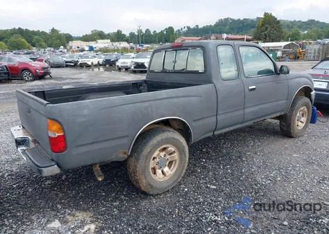 1996 Toyota Tacoma Xtracab z USA, uszkodzony, nr VIN 4TAWN72N2TZ088008